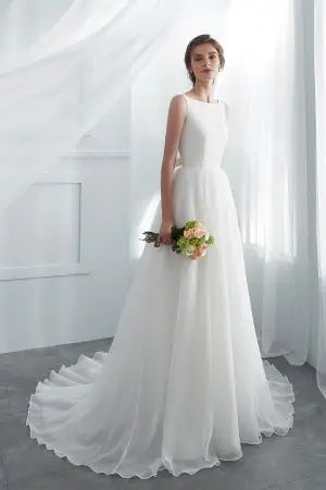 sleeveless bateau neck organza wholesale wedding gown