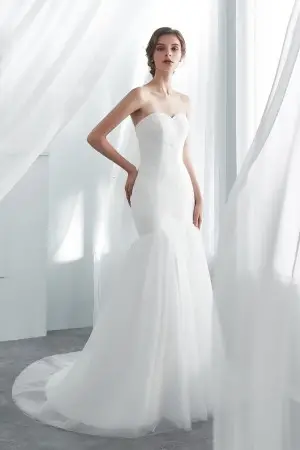 figure flattering trumpet tulle wholesale bridal dress