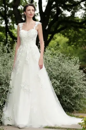 alluring lace appliqued straps sweetheart wedding dress